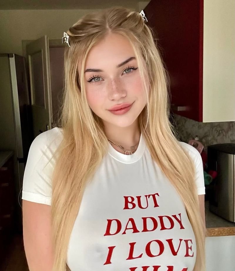Lana 19-Year-Old Gamer to Social Media Star